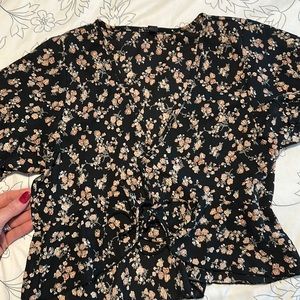 Cropped short sleeve cardigan